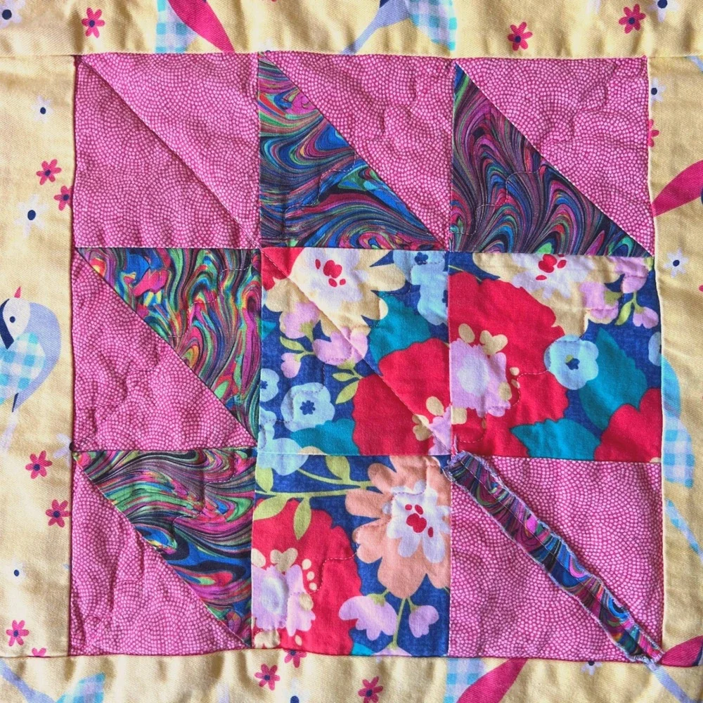 Handmade Patchwork Quilt Wall Hanging Floral Geisha Lap Quilt 43x32